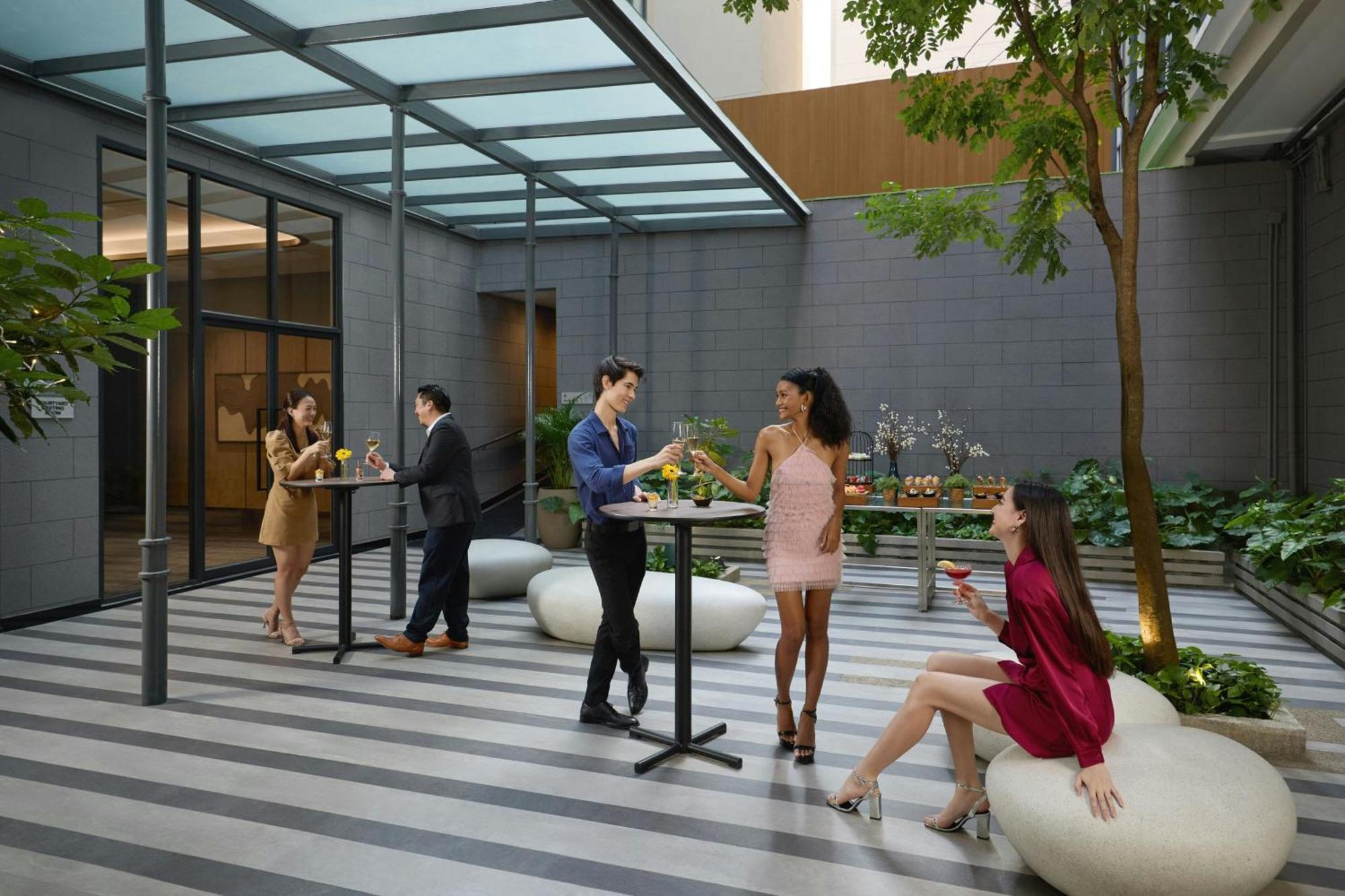 酒店 Courtyard By Marriott Sukhumvit 20 5*