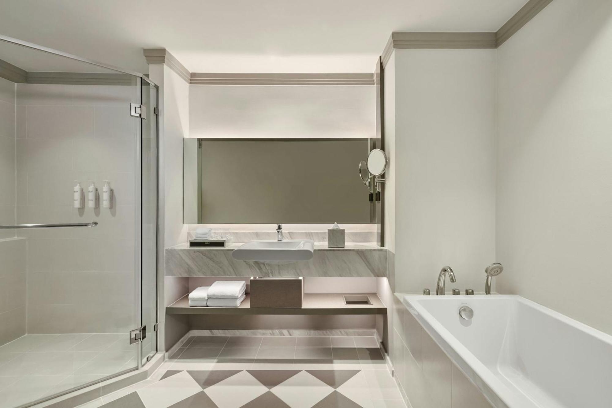 Courtyard By Marriott Sukhumvit 20 5* Bangkok